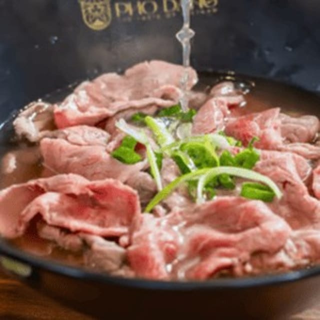 Phở Tái.