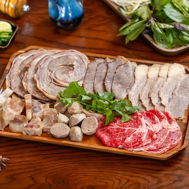 Tái - Chín - Nạm - Gầu - Gân - Vè - Bò Viên.